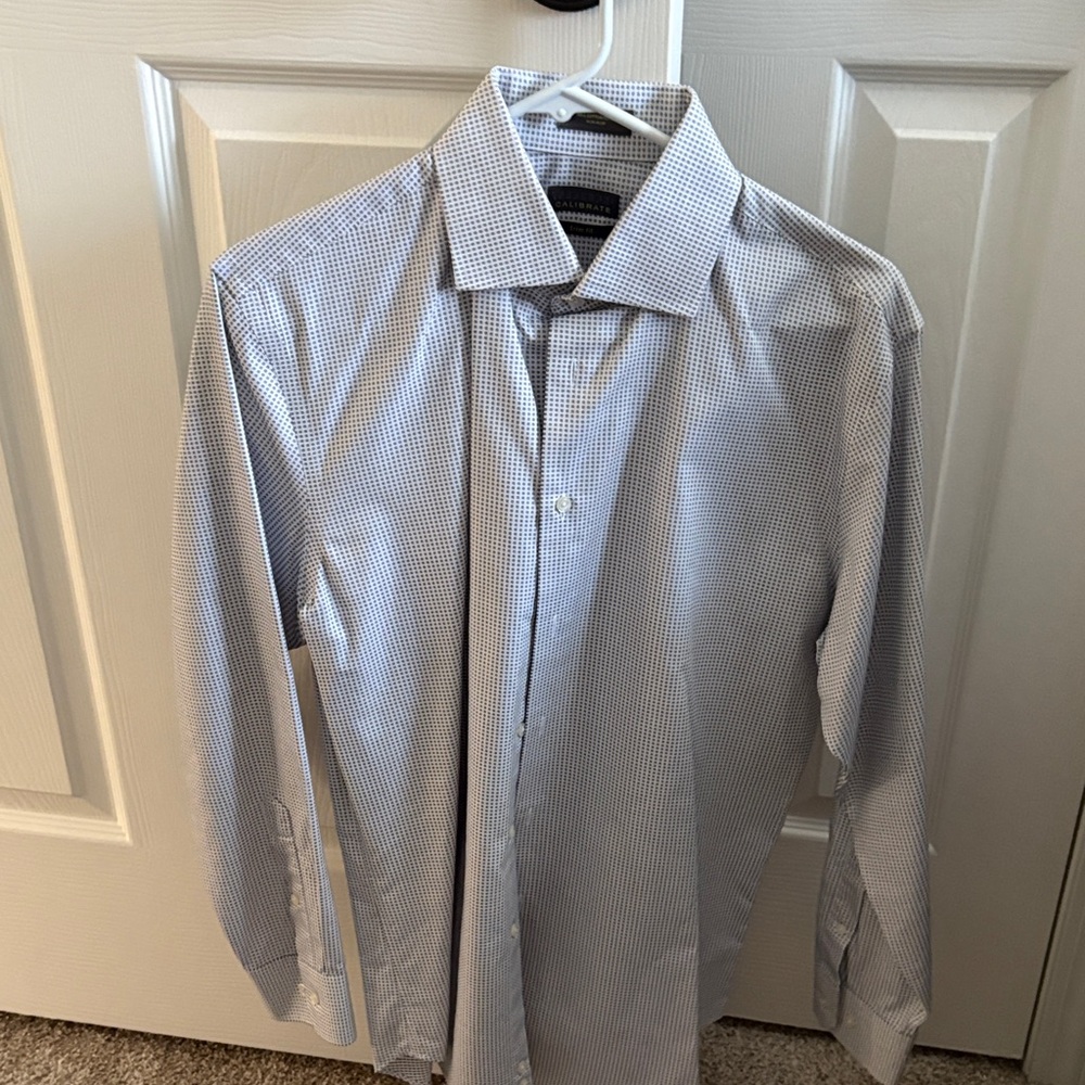 New Without Tags Calibrate White Checkered Dress Shirt, non-iron 15.5 32/33